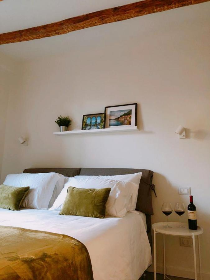 Foscolo 9 Room - Breakfast 코모 외부 사진